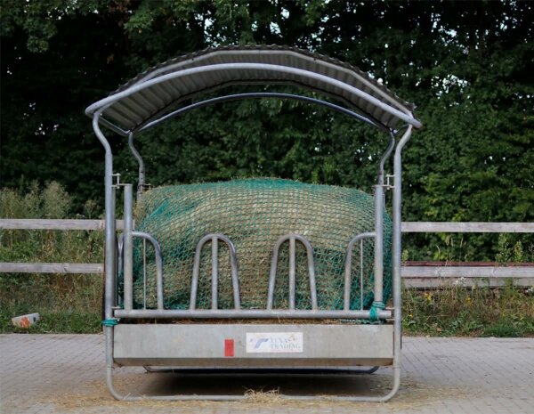 Customised hay net in sheet form, mesh size 60 mm