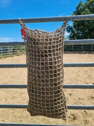 Hay net "XS" 0,50m x 1,00m for hanger or trail ride - filling capacity approx. 5 kg-60 mm Green